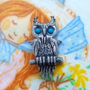 Vintage Owl Brooch Signed